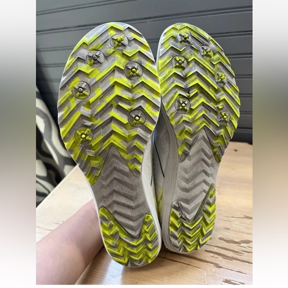 Brooks Shoes  Womens 9 Draft XC Running Sneakers White Mesh Spikes 1000391D129 - Picture 7 of 8